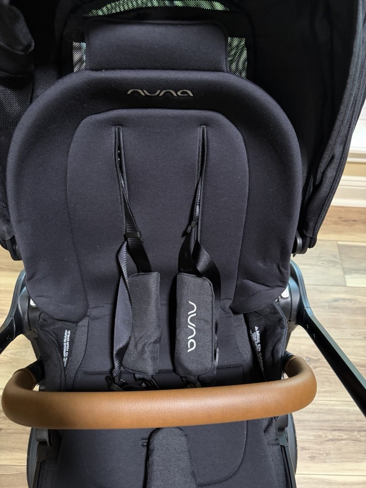 Nuna Triv next Stroller