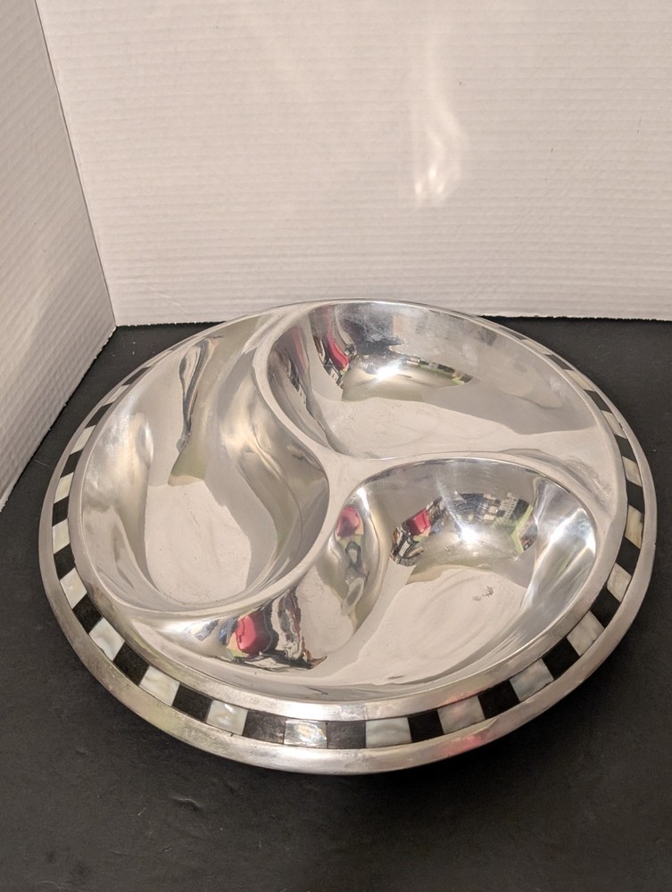 Towle Silversmith 13" Divided Bowl Mother of Pearl inlaid edge Made in India