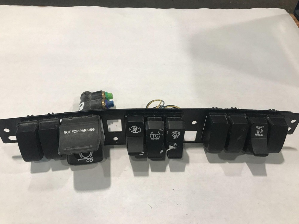 2012-2027 Kenworth T680 SWITCH Dash Panel - Used