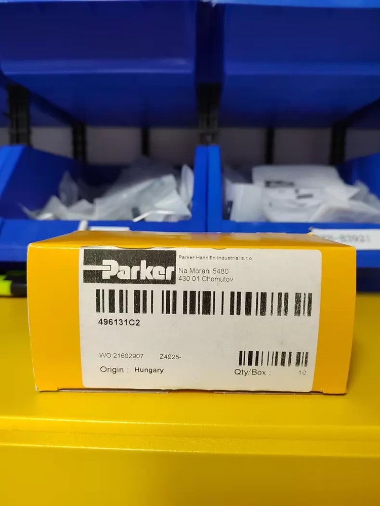 496131C2 coil Parker UPS Fast shipping