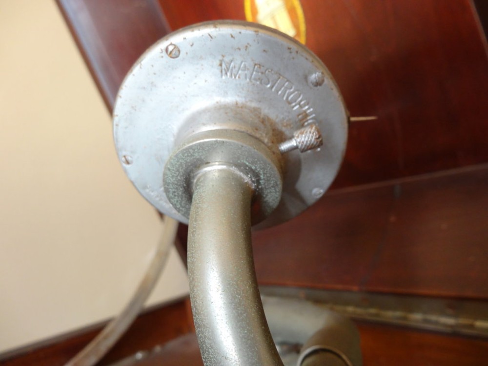 Odeon - Vintage Crank Gramophone