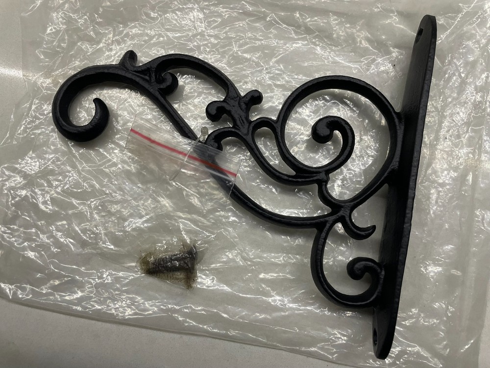 Iron Metal Hanging Planter Bracket Wall Hook for Hanging