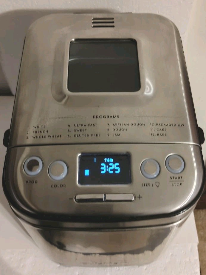 Cuisinart Compact Automatic Bread Maker - StainlessSteel - CBK-110