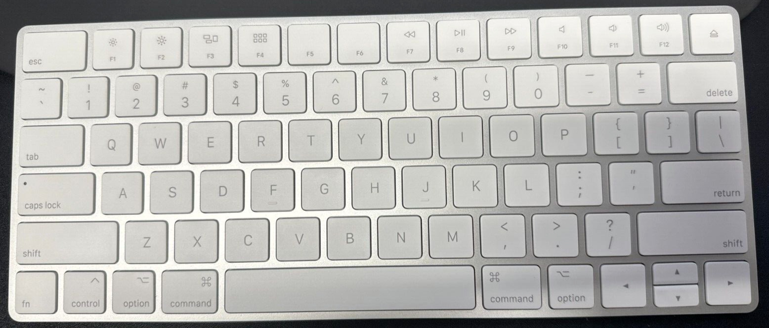 Genuine Apple Magic Keyboard Bluetooth Wireless with (usb c charging port) 2024