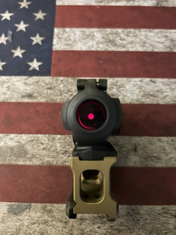 Aimpoint Duty RDS Red Dot w/ Unity Mount