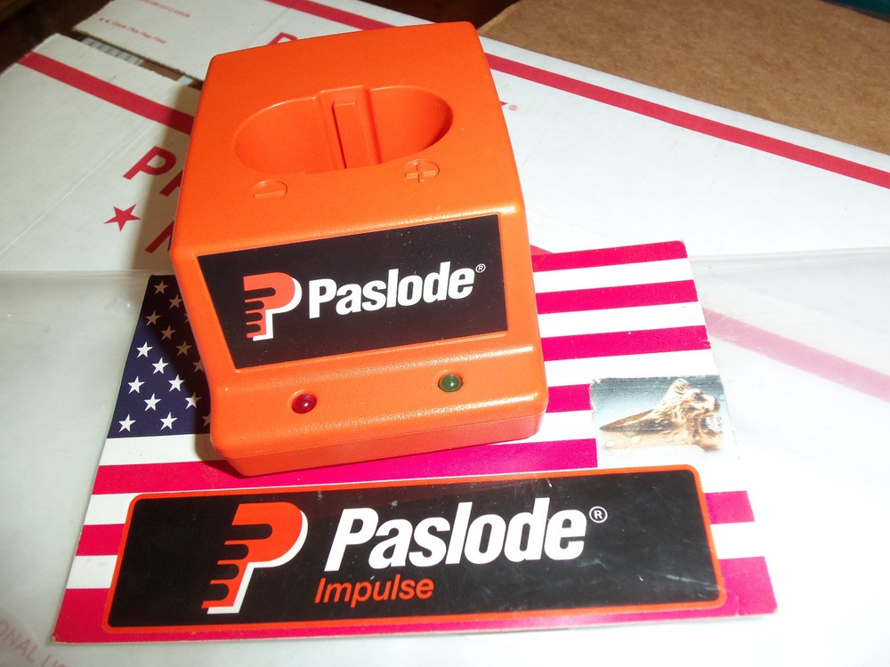 PASLODE 901230 Charger Base "Base Only"