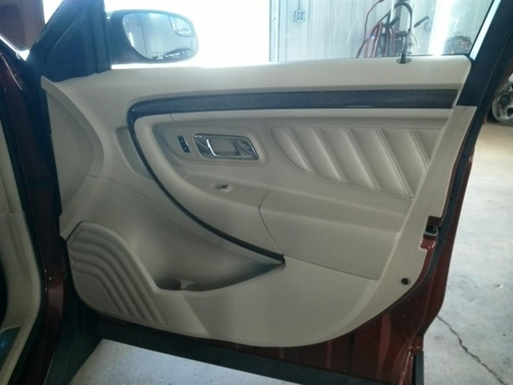 TAURUS 2014 High Mounted Stop Light 104786664