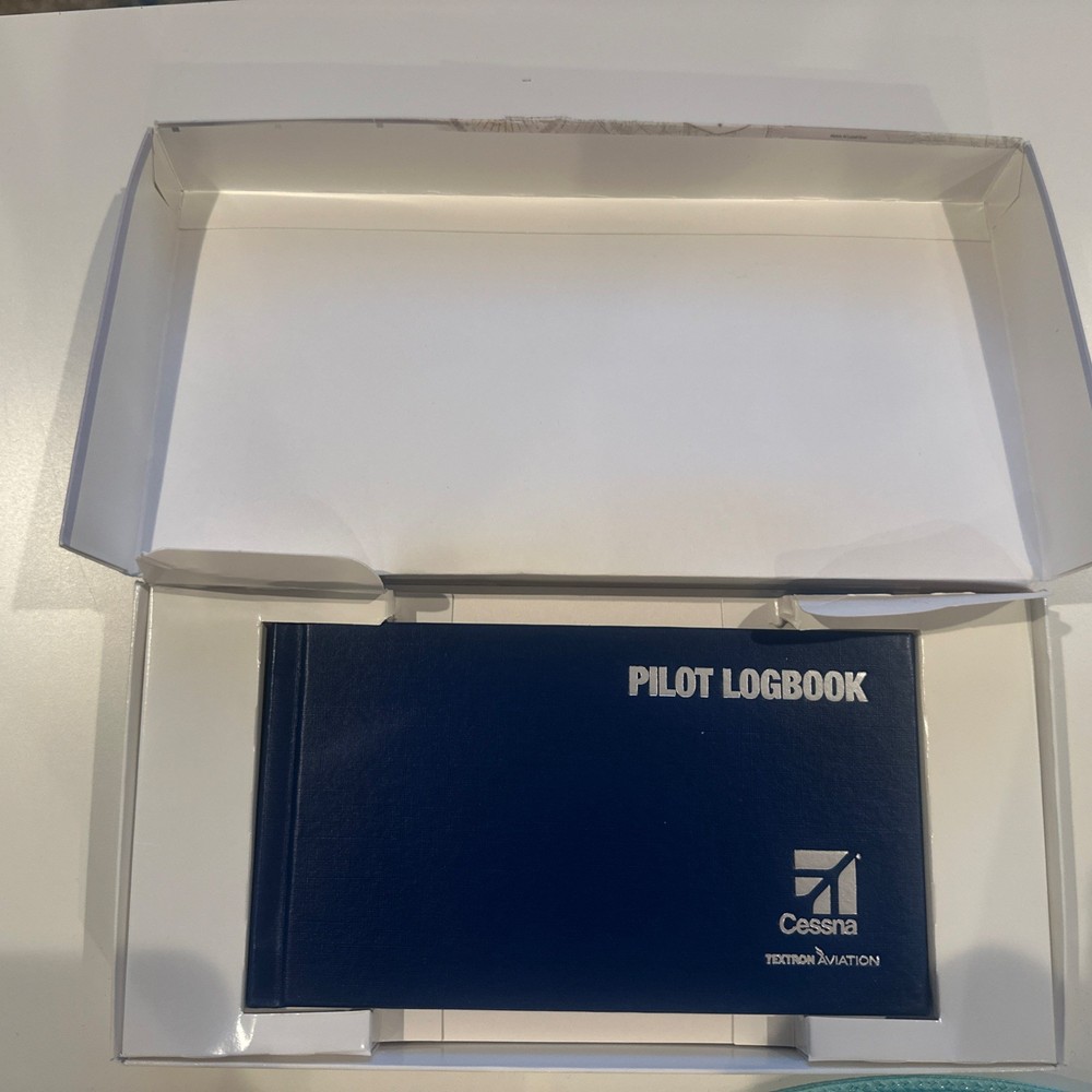 Cessna Sport/Private Pilot Kit with Logbook, Plotter, E6B & Course Access