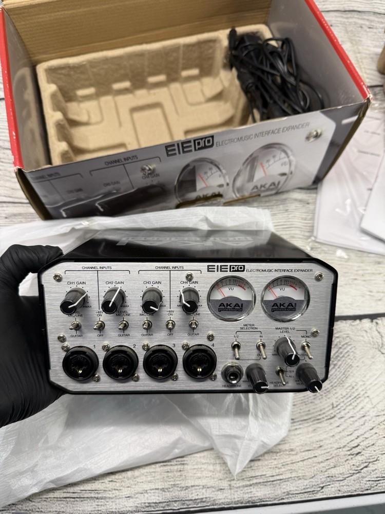 Akai Professional EIE Pro Electromusic Interface Expander USB Audio Interface