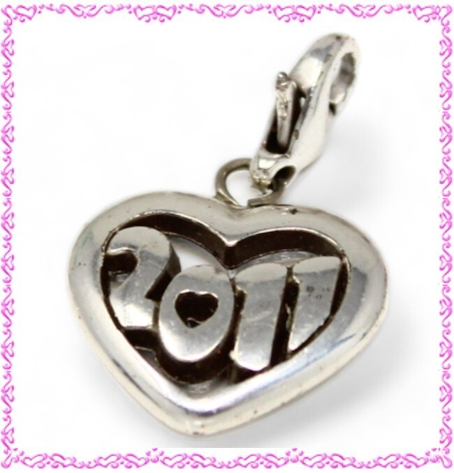 Brighton 2011 Snap Silver Year Heart Charm