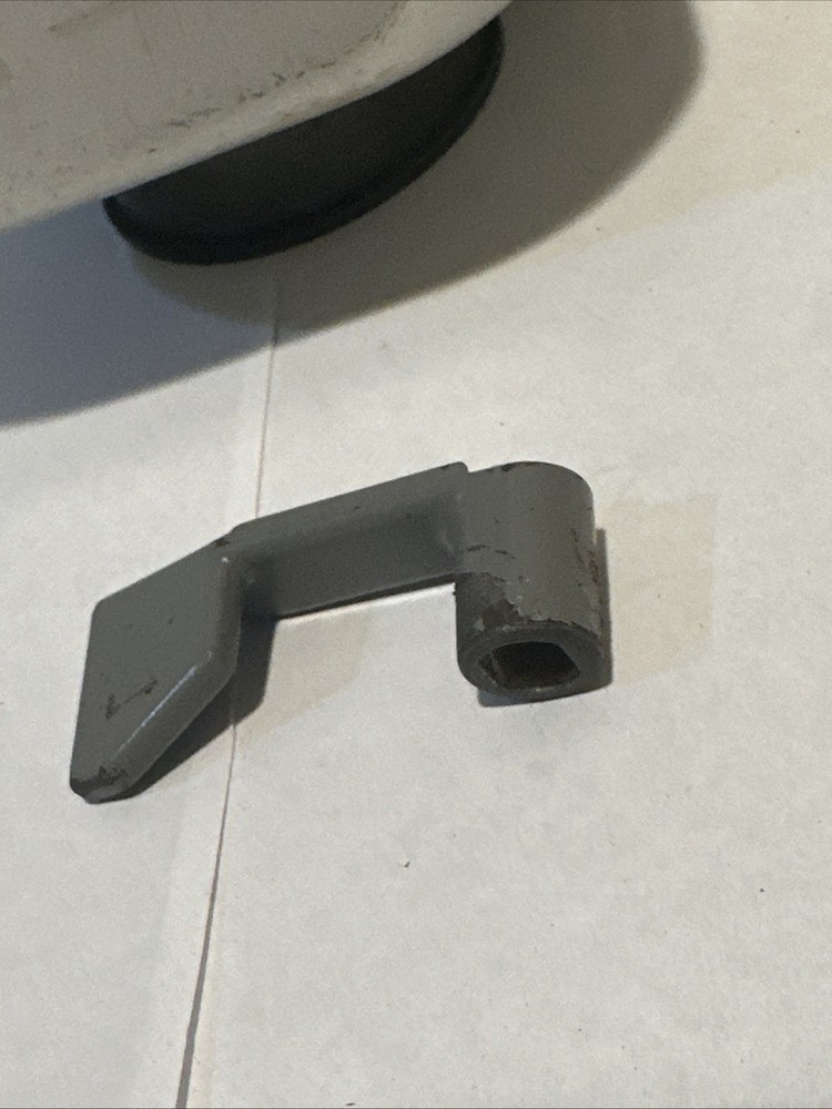 HitachiHB-C103 Bread Machine Pan & Paddle