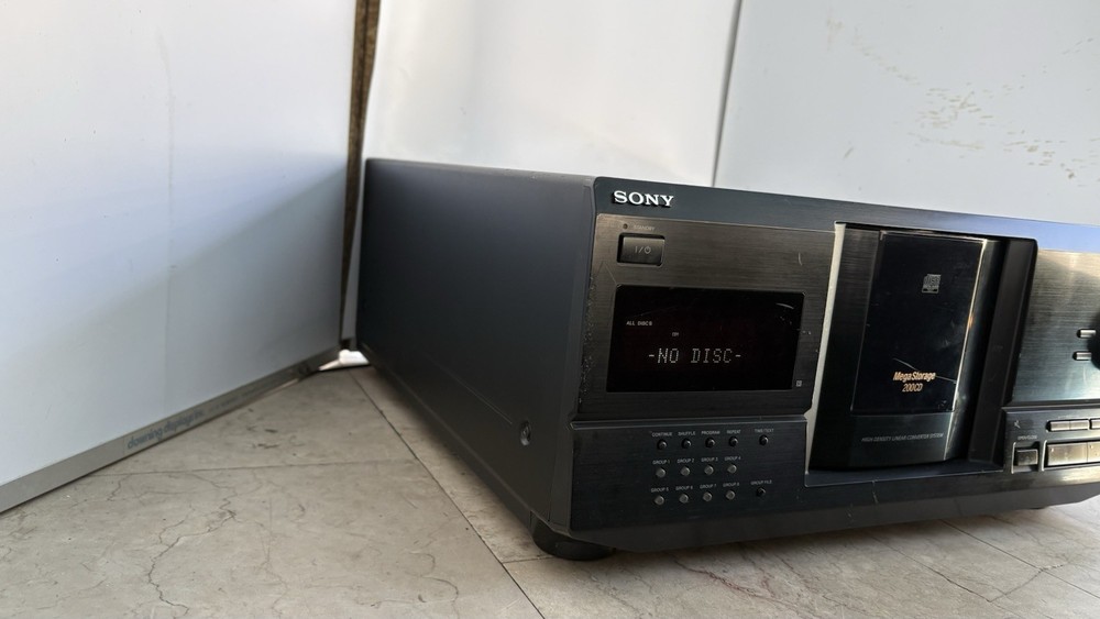 Sony CDP-CX220 200 CD Mega Storage Changer.*Nice Jukebox!*