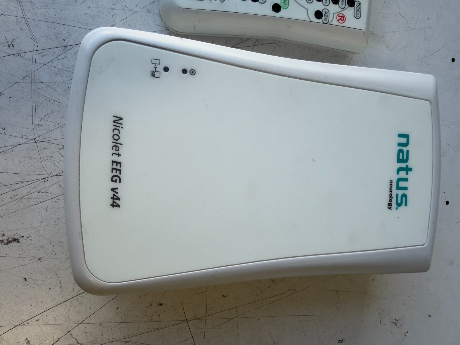 Natus Nicolet v44 EEG amplifier and headbox (HB-4 v44) w/Microphone/Power Supply