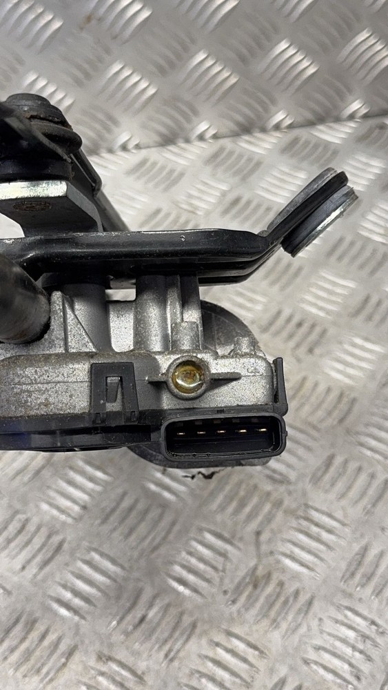 KIA CEED FRONT WIPER MOTOR 2009