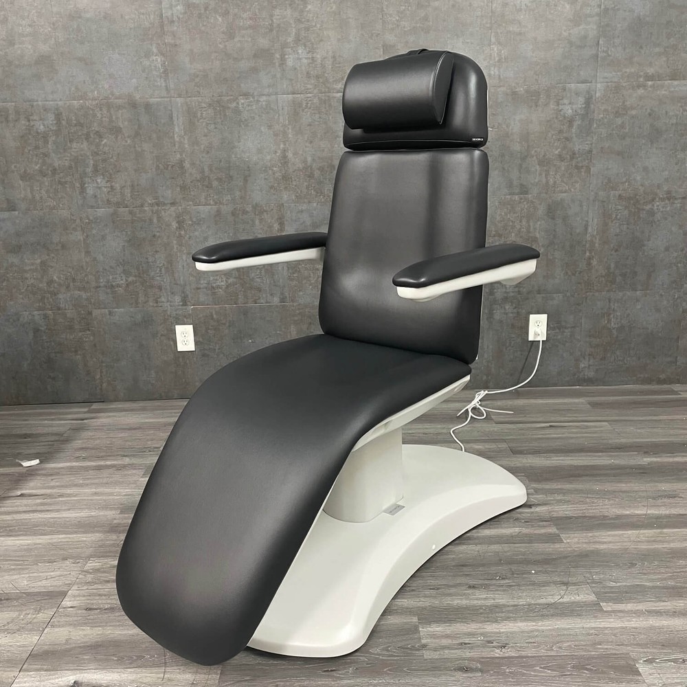 Silver Fox 2270FB Aesthetic Chair
