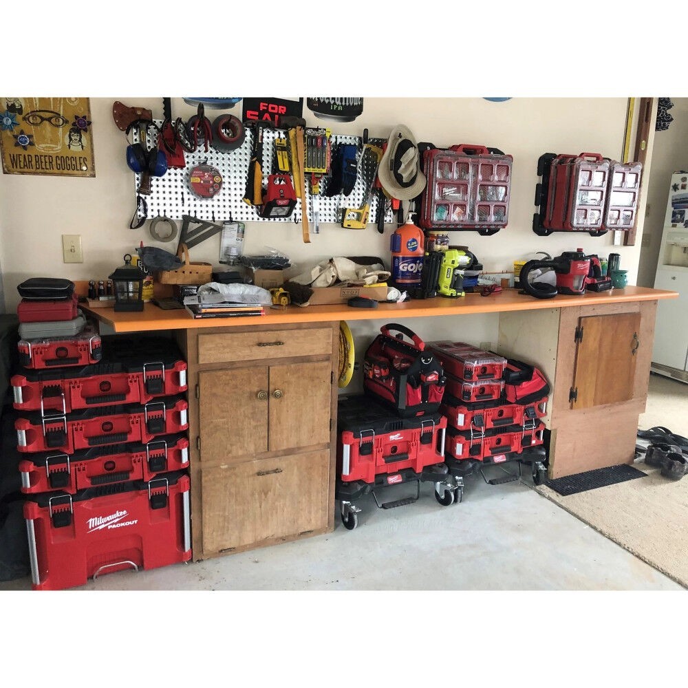 Milwaukee PACKOUT Large Tool Box-48-22-8425