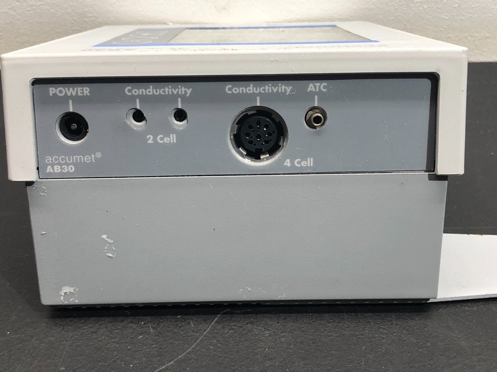 Fisher Scientific Accumet Basic AB30 Conductivity Meter
