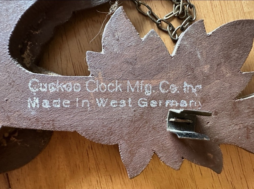 Cuckoo Clock Antique German Black Forest 8-Day Regular Authentic Vintage