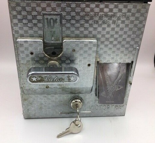Victor 88 Lock & Key TOP & BOTTOM replacement set Gumball Candy Vending Machine
