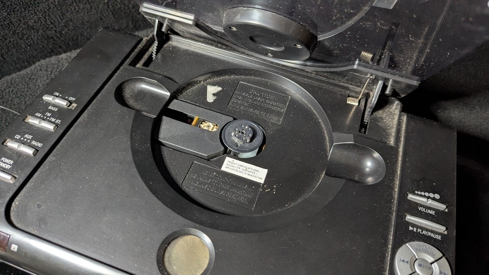 Coby Stereo System CD-CX377 + Speakers *TESTED*WORKING* NO REMOTE