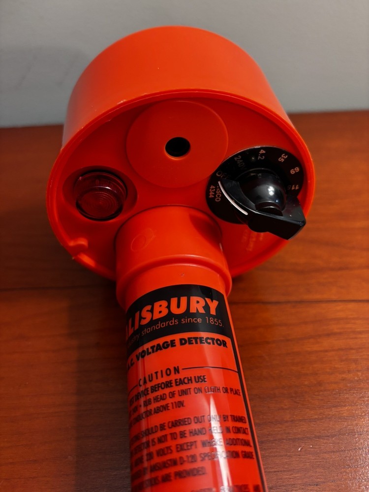Salisbury A.C. Voltage Detector 4344