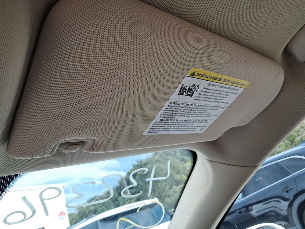 MKC 2016 Glove Box 4815802