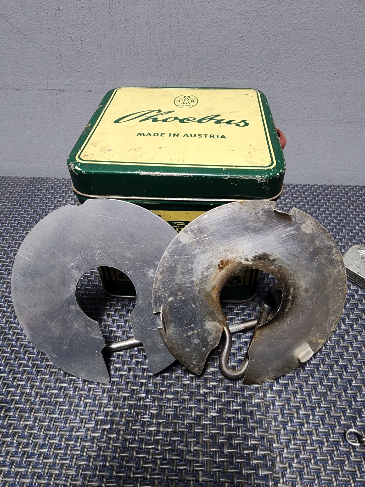 PHOEBUS 725 GASOLINE STOVE. RARE VERSION.