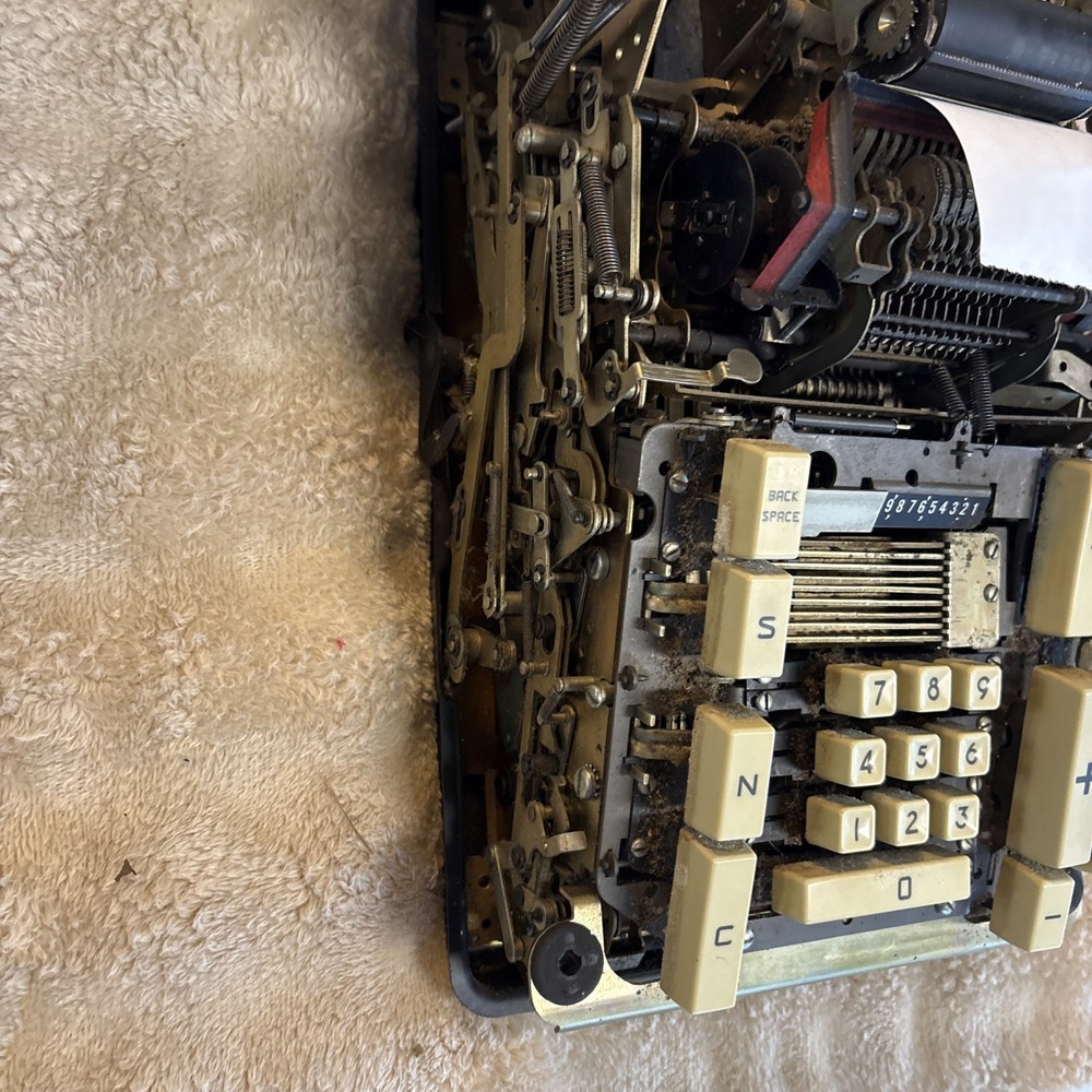 Vintage Remington Sperry Rand Adding Machine Model 41012-10