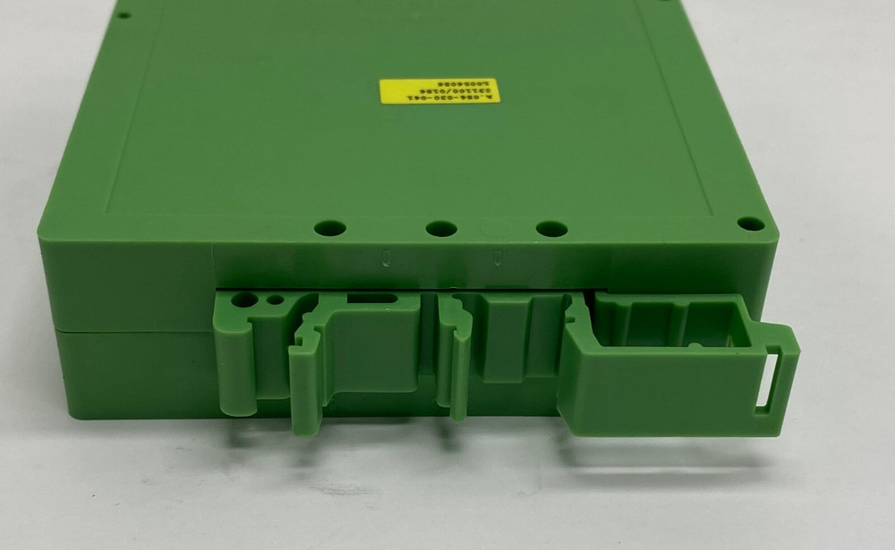 Phoenix Contact Solid State Relay (SSR) module 8A/120/240vac single ph S202S12