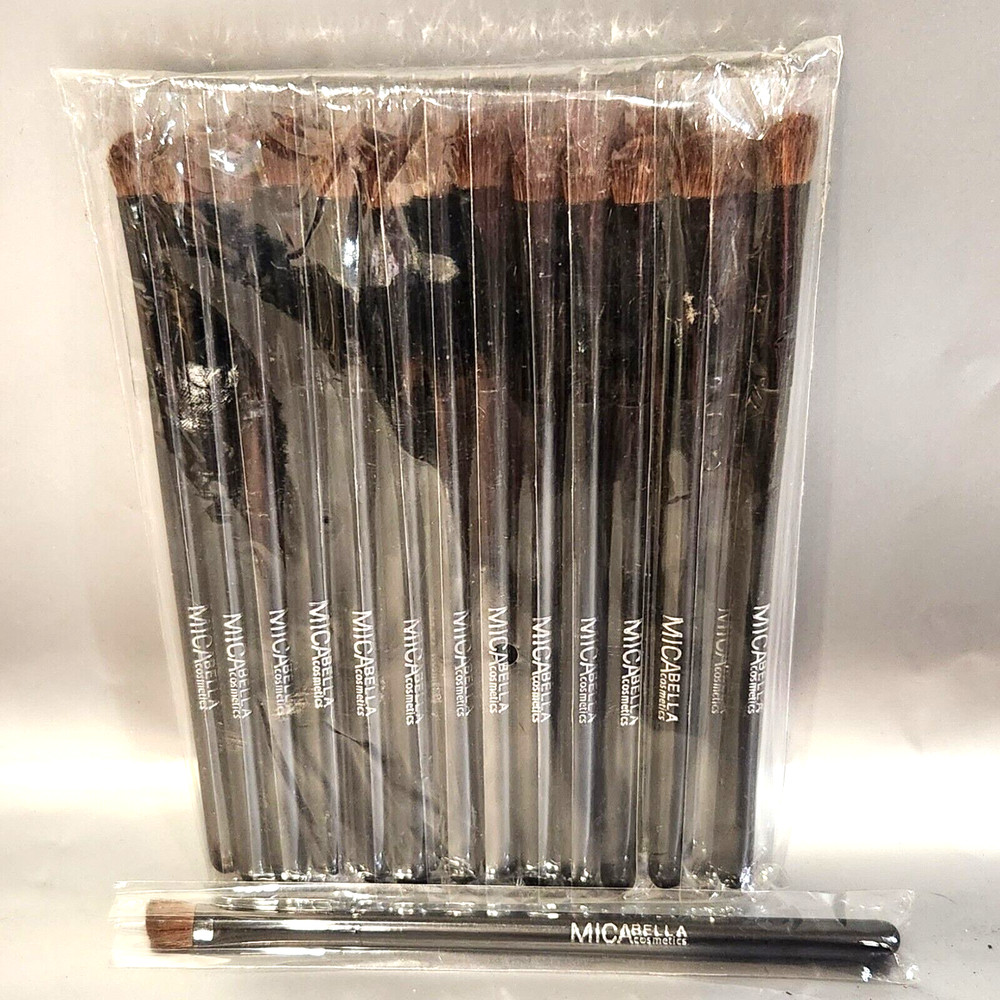 Angle eyeshadow brush Micabella Cosmetics