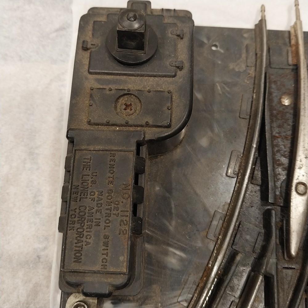 Lionel Postwar 1122 Pair Non-Derailing Remote Control Switch O27 Left Right Box