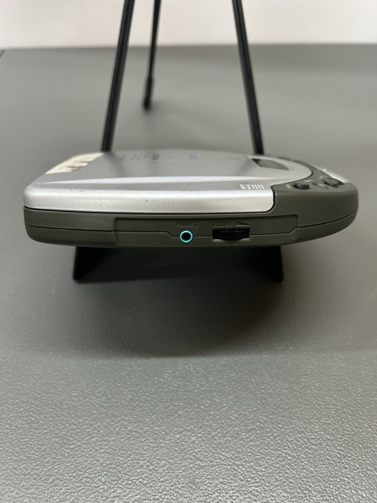 Lenoxx Sound Digital CD Player Model CD-50 Compact Disc Player EUC