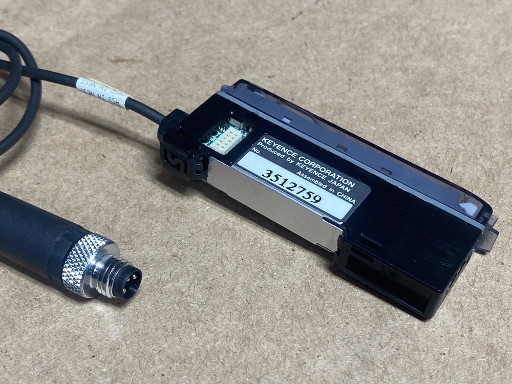KEYENCE FS-V12P Fiberoptic Sensor Switch FAST SHIPPING