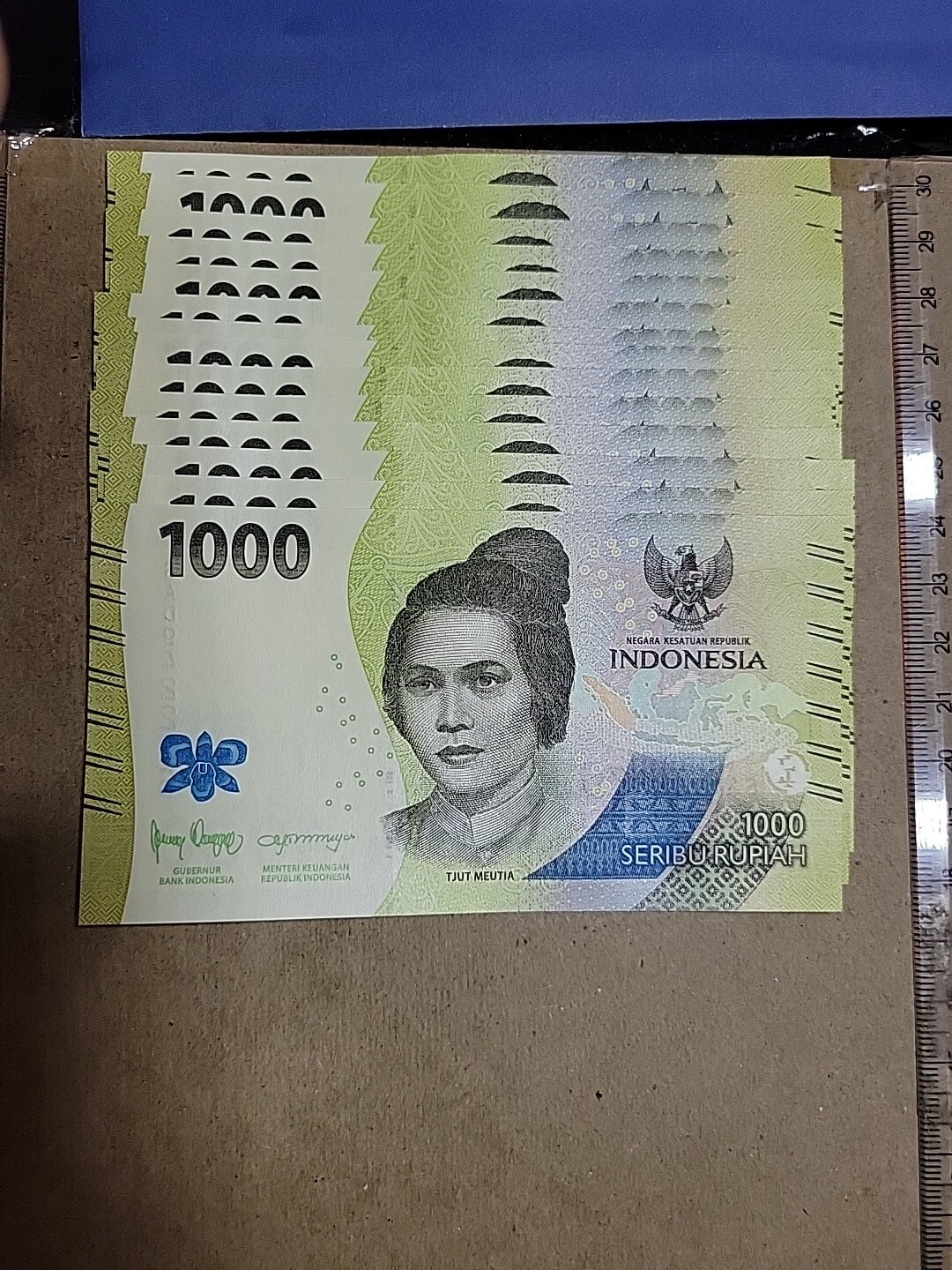 🇮🇩 Indonesia 1000 rupiah  2022  TBB-617  (each) UNC  Banknote 053124-11