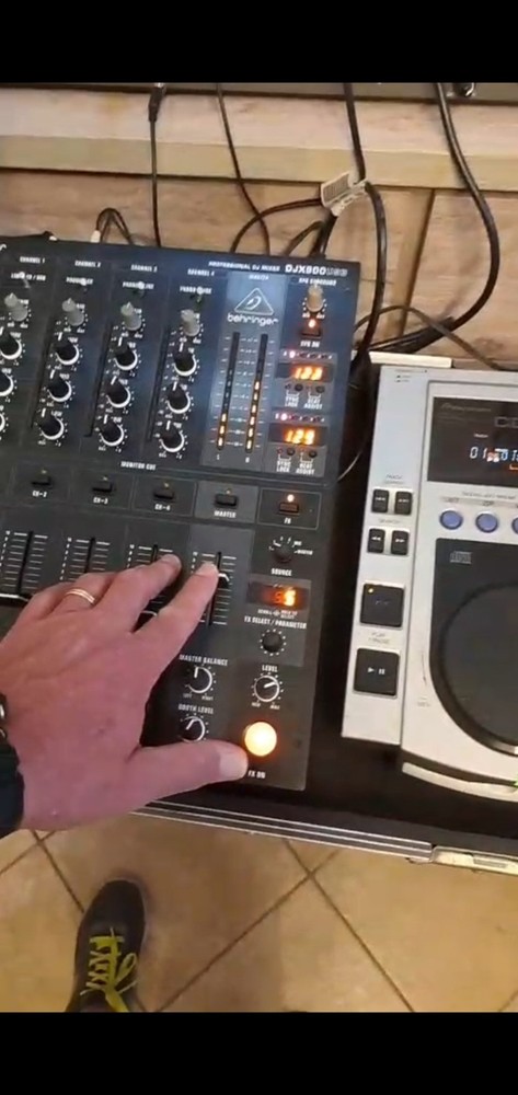 PIONEER CDJ-100S PERFECTLY WORKING CD DECK STEREO CONSOLE