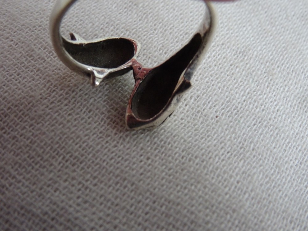 Double Dolphin Sterling Silver Ring 925 size 7-7.25