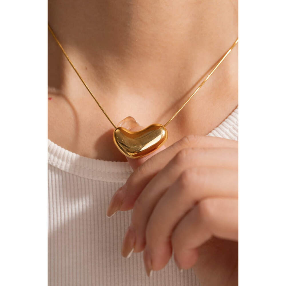 Heart Shape Pendant Necklace