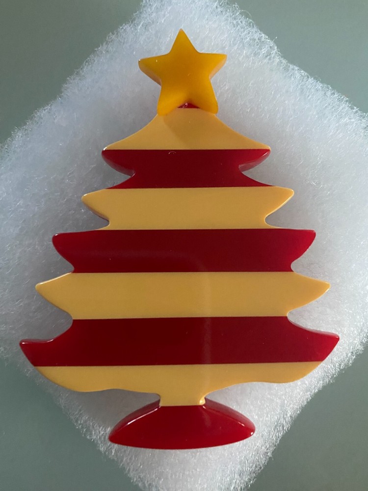 Bakelite Christmass Tree Shultz Book piece