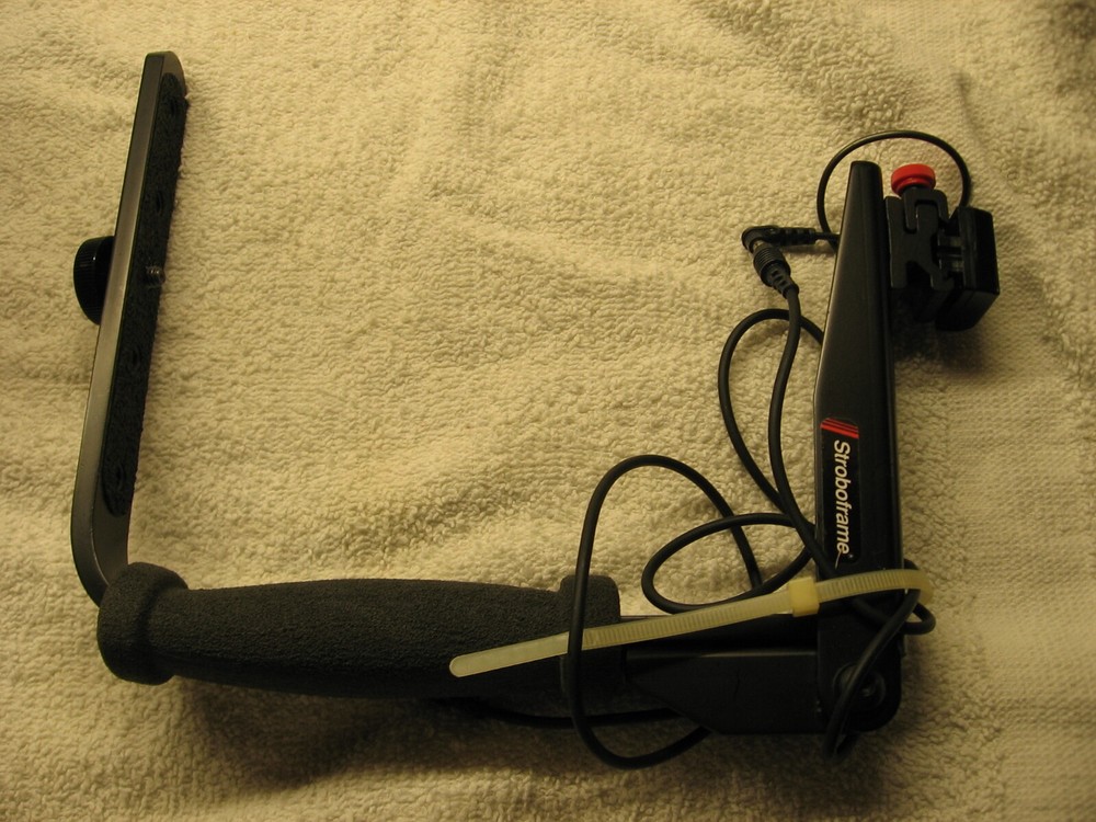 STROBOFRAME FLASH BRACKET (MINT