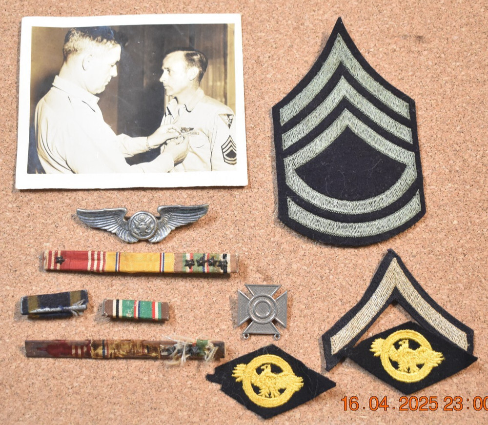WW2 Army Air Forces Insignia & Badges - Possible POW Group