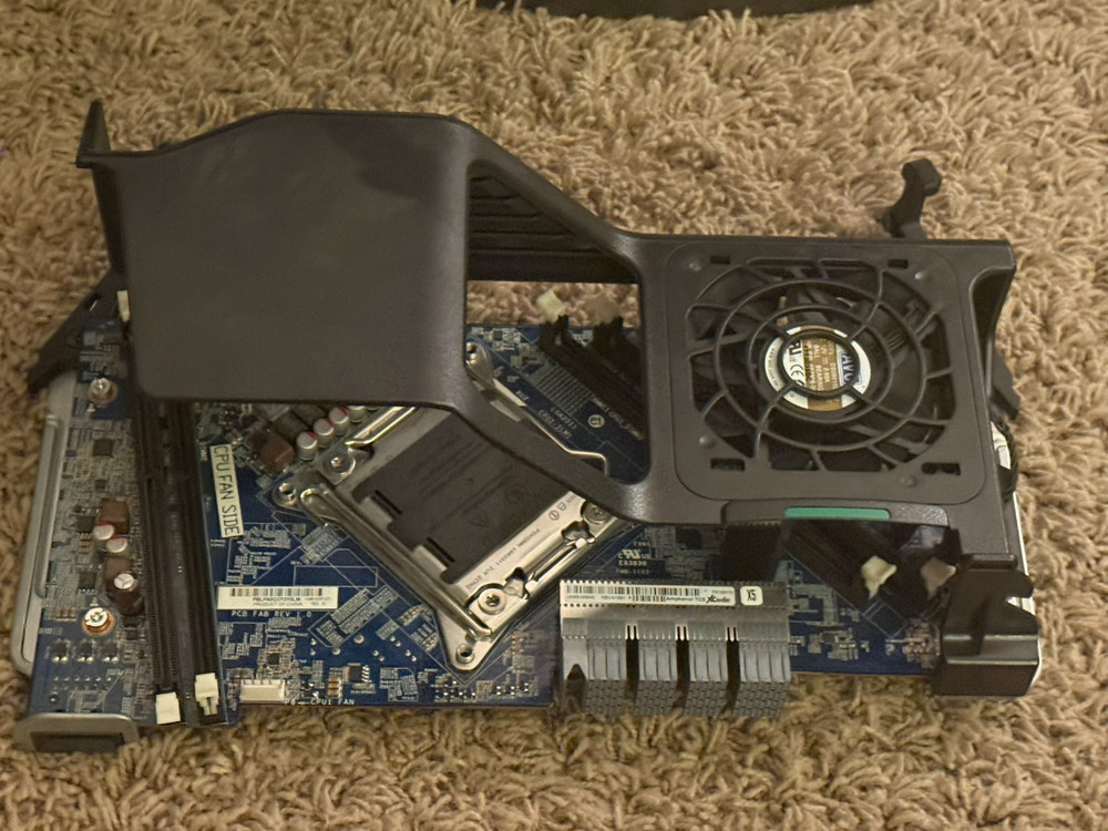 HP  618265-001 CPU Riser Board