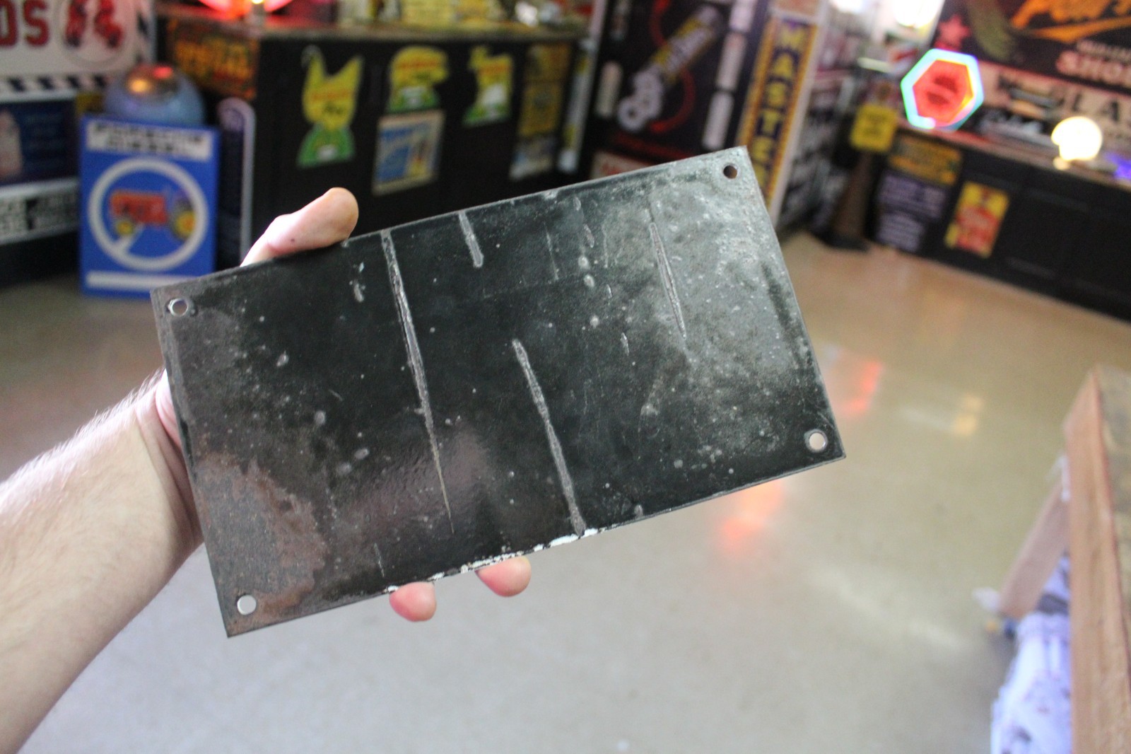 RARE WISCONSIN ICE AND COAL DEALER PORCELAIN METAL SIGN TRUCK GAS OIL MILWAUKEE