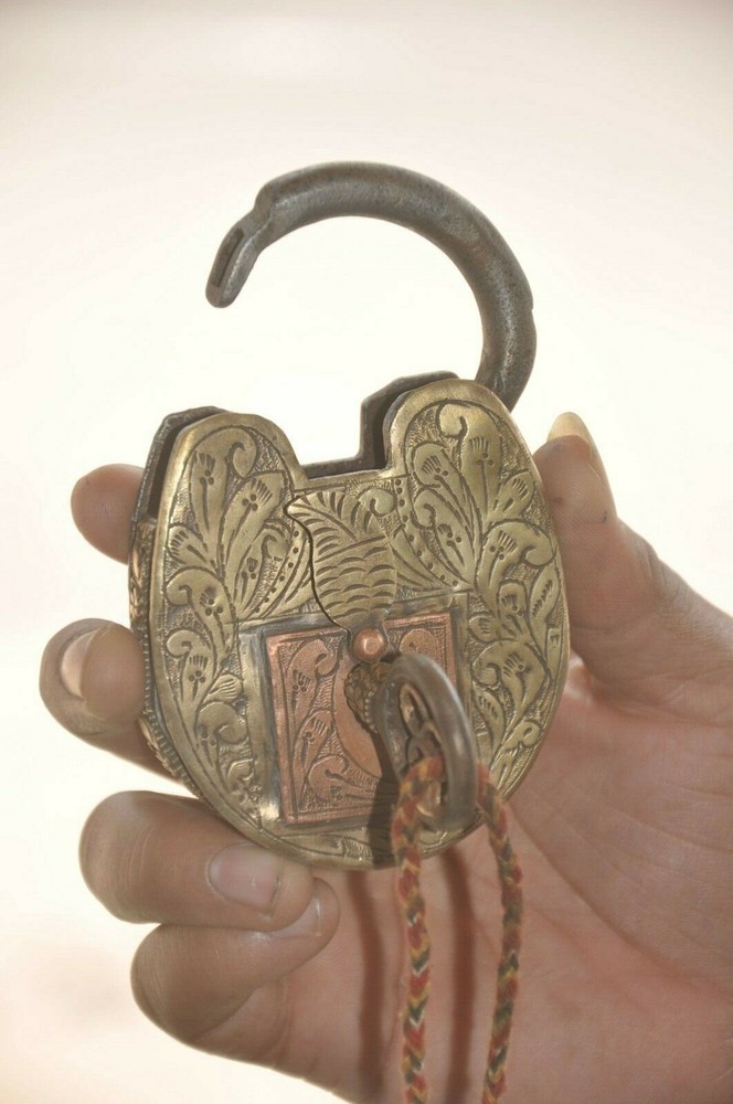 Vintage Iron Handcrafted Brass & Copper Fitted Engraved Solid Heavy Padlock