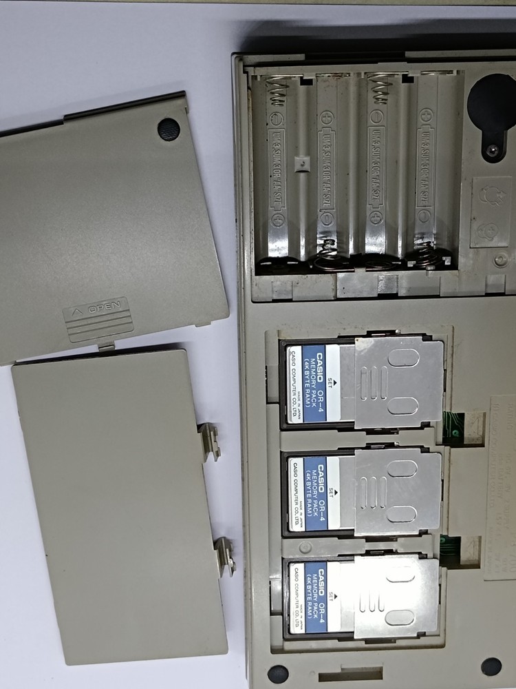 Casio PB-700 Personal Computer w/ case & OR-4 Cards Untested