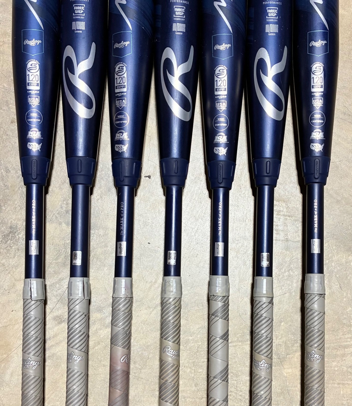 Rawlings Mantra 3.0 Fastpitch -10 Softball Demo Bat 30 / 20 Navy Blue 2 1/4"