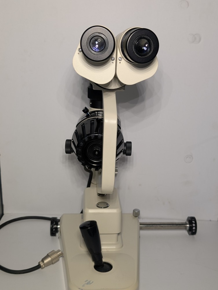 Topcon SL-2E Slit Lamp