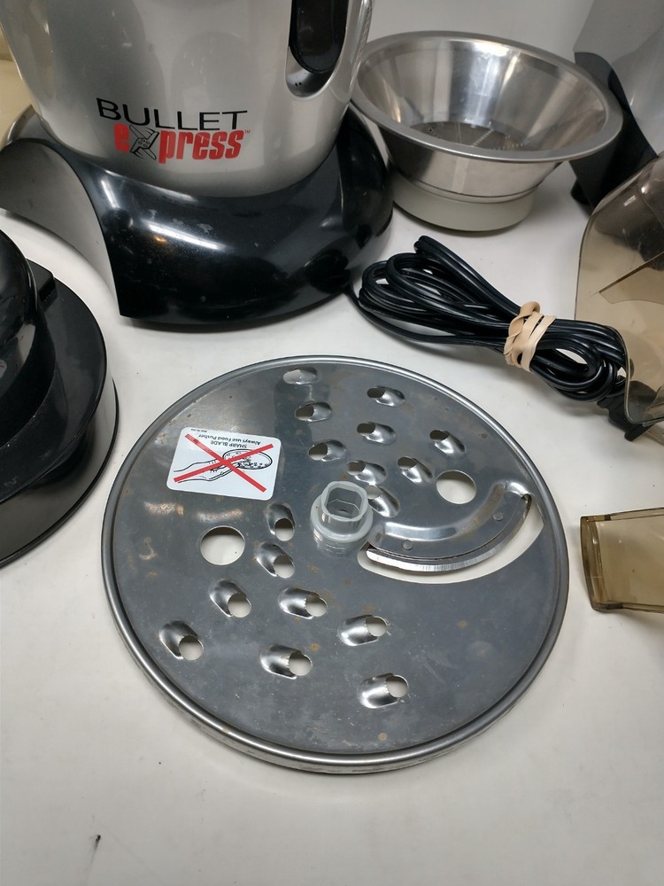 Bullet Express Trio BE-110 Multi-Function Meal Maker Food Processor Mixer Lot