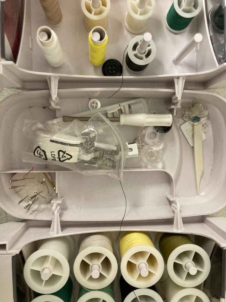 Singer Sew Essentials Storage System Full With Extras