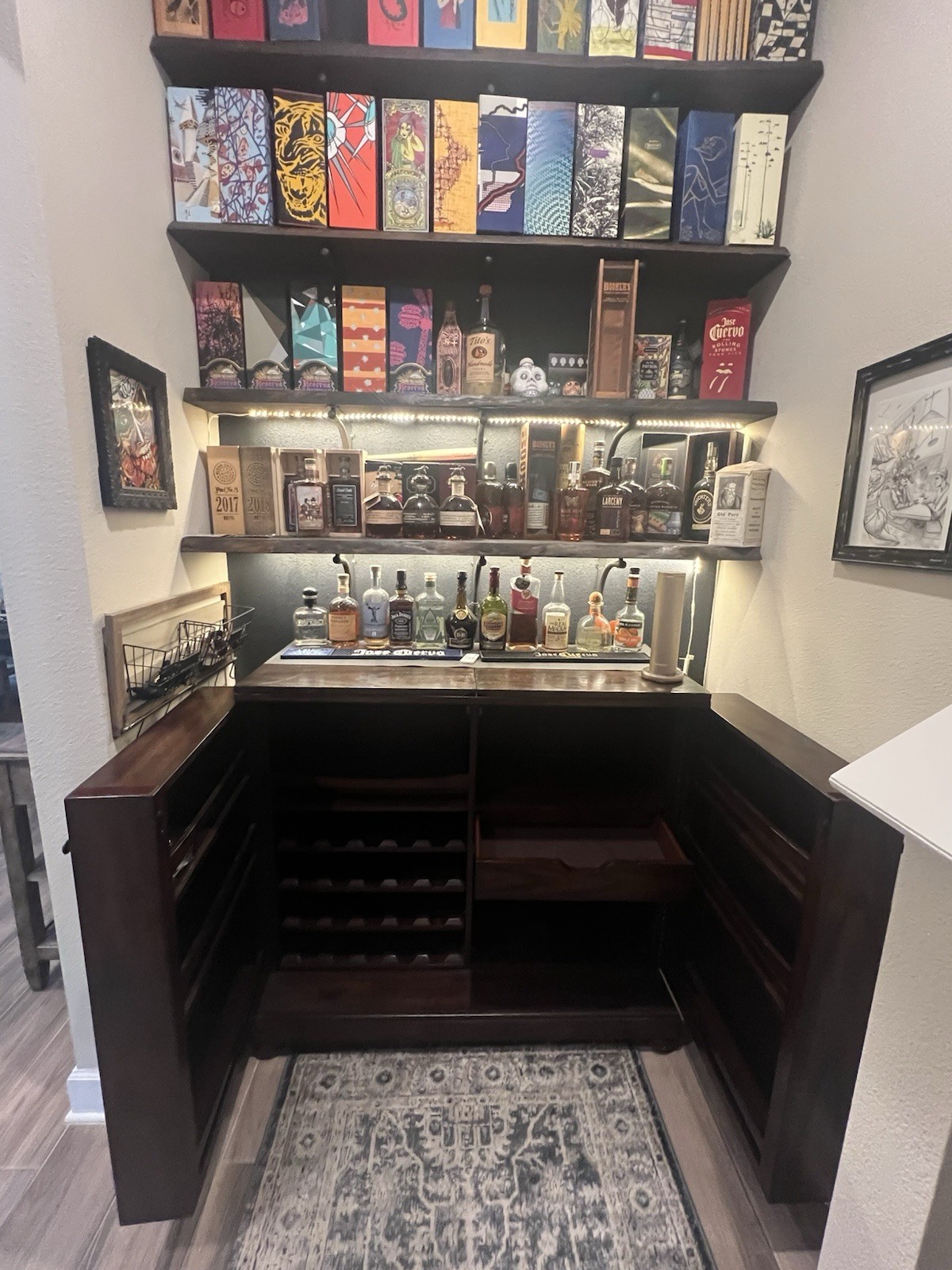 Stylish Wooden Bar Cabinet , Holds Lots Of Bottles, Glasses And Accessories.