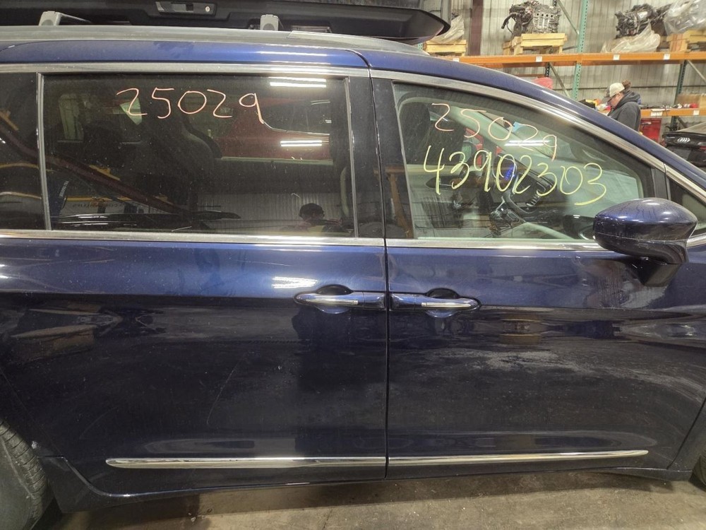 Fuse Box Engine Compartment Fits 17 PACIFICA 1541018